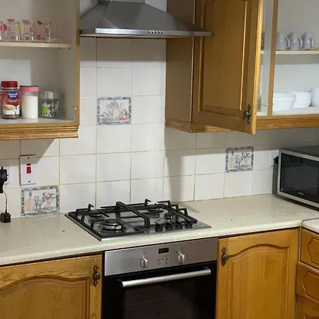 Prázdninový dům 4 Bed House With 2 Ensuite 1 Shared Bath Queen Bed 3 Bunk Bed Phibblestown